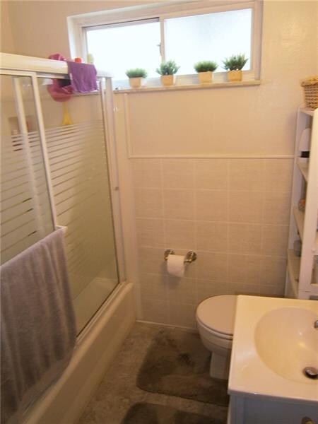 UPDATED MAIN BATH