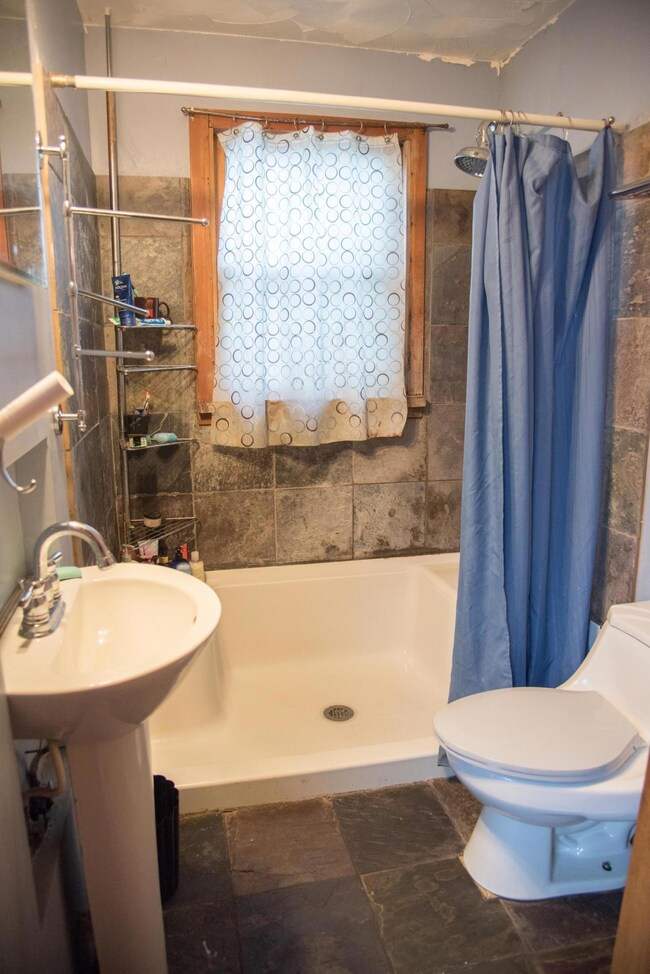 518 Mary St, Marion, OH 43302 - photo 6