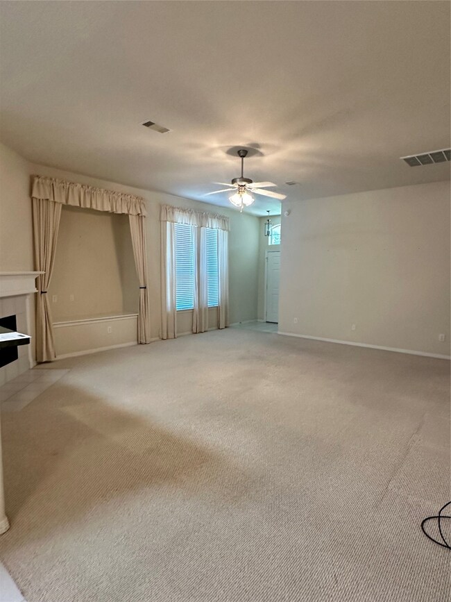 996 Jefferson St, Alvin, TX 77511 - photo 4