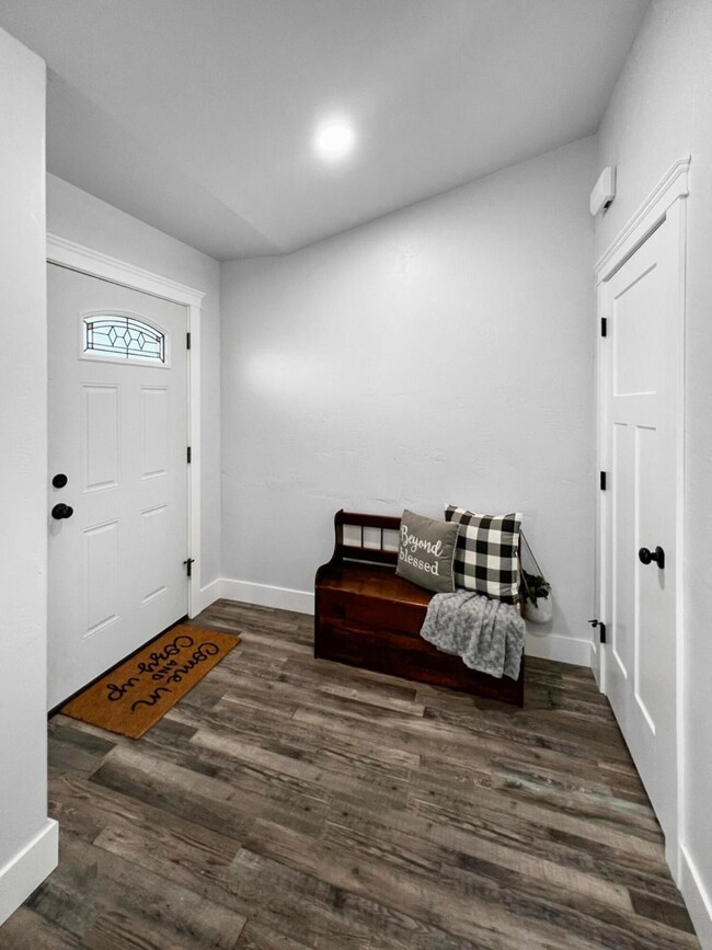 53 Stone Mill Ln, Great Falls, MT 59405 - photo 4