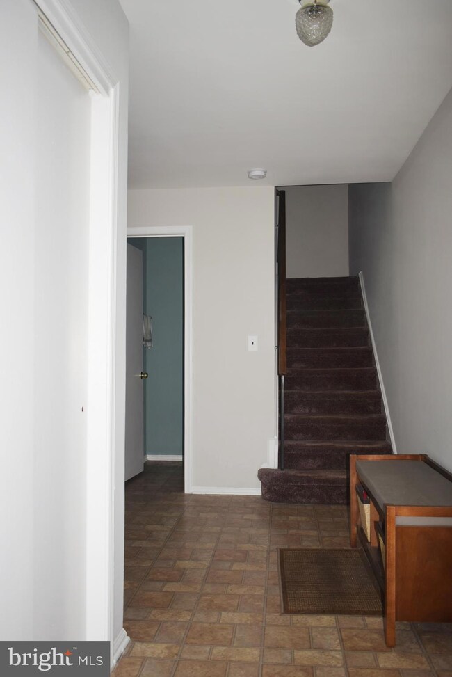 31 Jeremy Dr, Dayton, NJ 08810 - photo 3