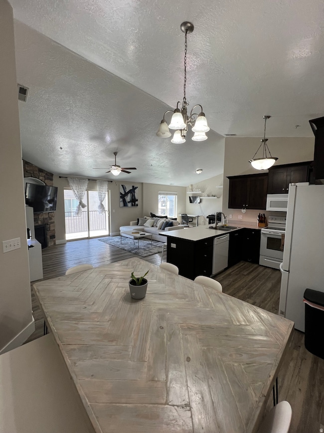 1045 S 1700 W unit 1232, Payson, UT 84651 - photo 4