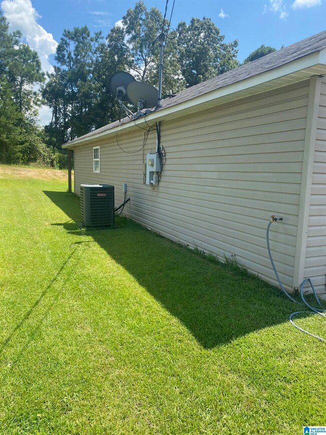 120 Hills Mine Ave, West Blocton, AL 35184 - photo 3