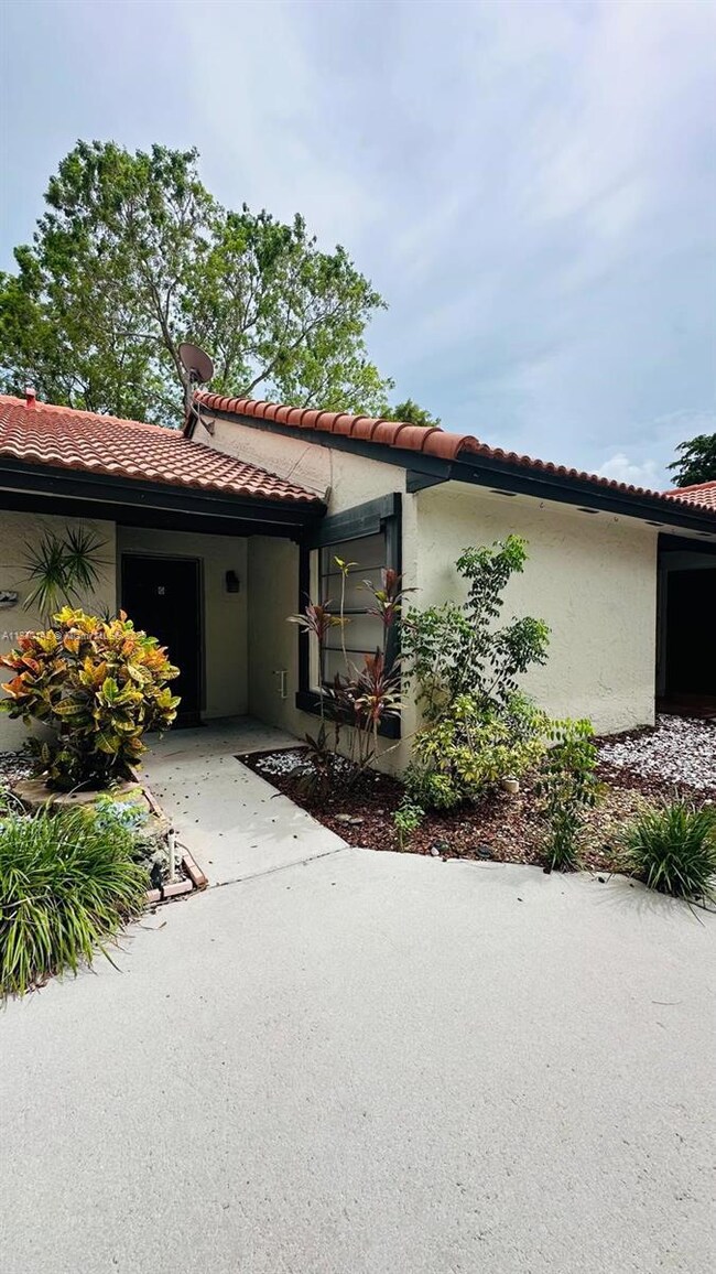 15210 SW 48th Terrace unit G83, Miami, FL 33185 - photo 3