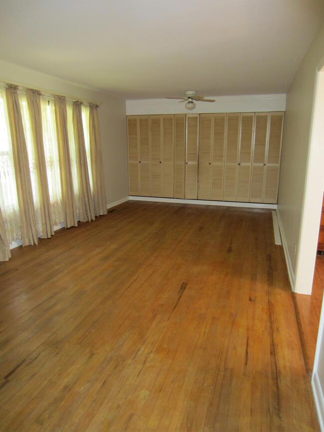 2000 W Lakeridge Dr, Albany, GA 31707 - photo 4