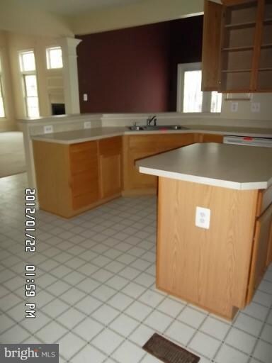 4808 Briggs Chaney Rd, Beltsville, MD 20705 - photo 5