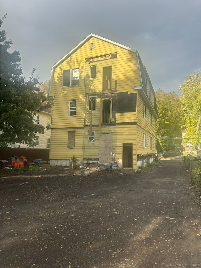 59 Mansfield St unit 61, Hartford, CT 06112 - photo 2