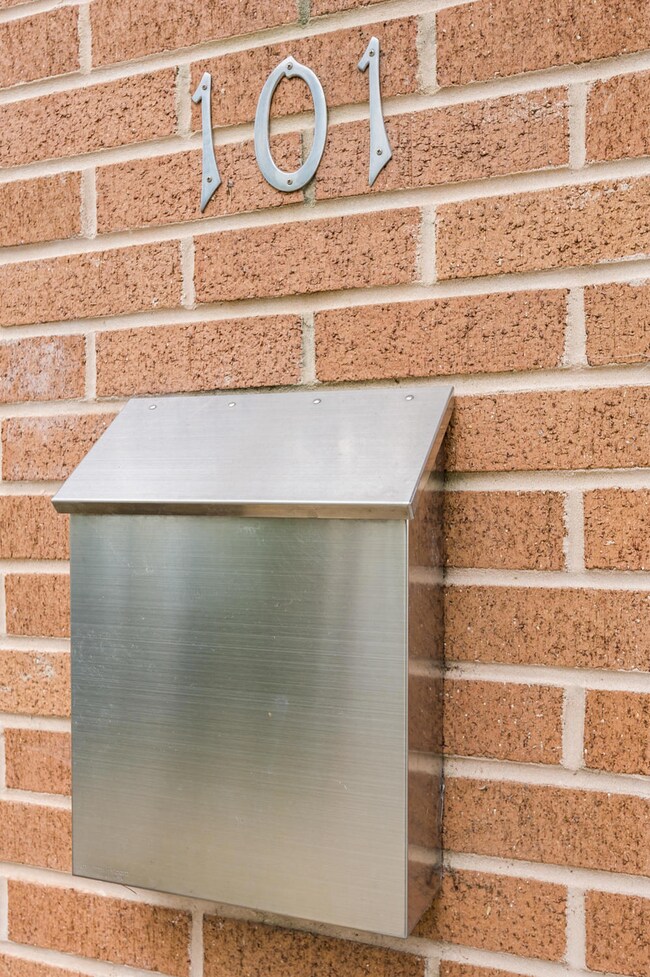 1609 Long St Apt 101