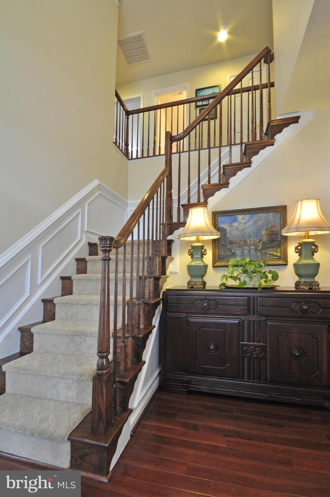 28 Banner Spring Cir, Stafford, VA 22554 - photo 2