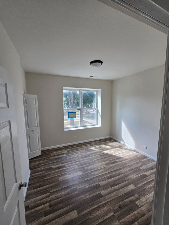 5223 W Washington Blvd unit 5223-2, Chicago, IL 60644 - photo 7