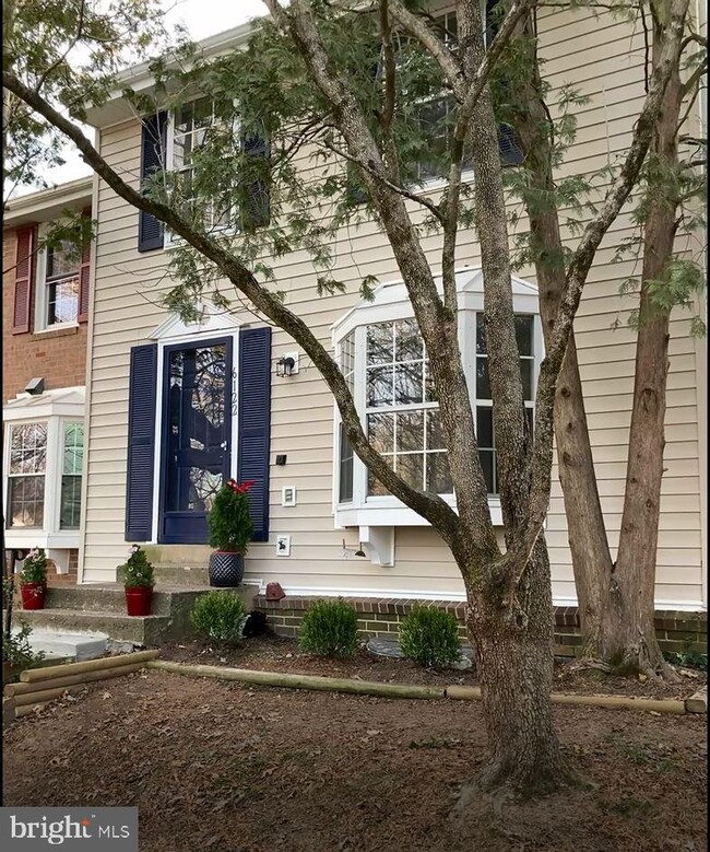 6122 Calico Pool Ln, Burke, VA 22015 - photo 2