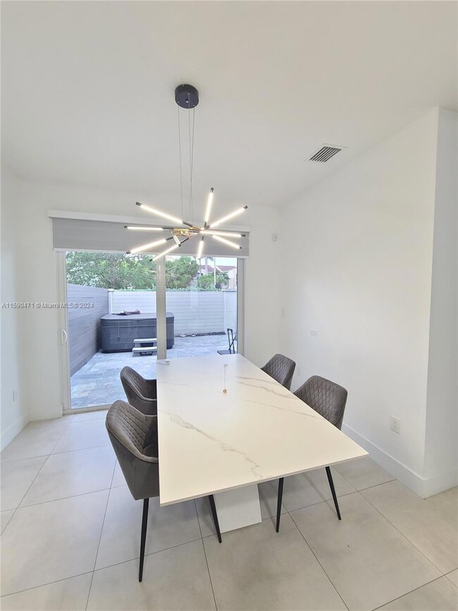 7240 NW 103rd Path, Doral, FL 33178 - photo 5