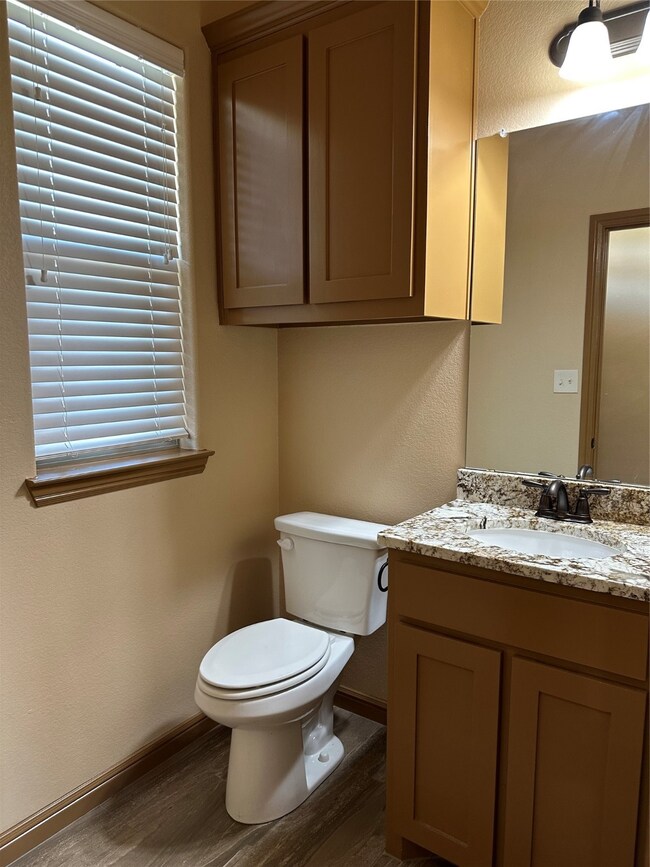 3208 Arrow Creek Dr, Granbury, TX 76049 - photo 5