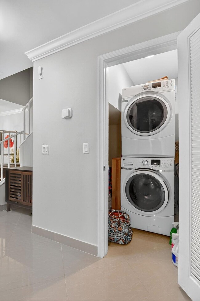 Hall Laundry