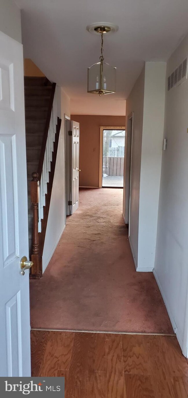 217 East Ct unit 217, Wilmington, DE 19810 - photo 2