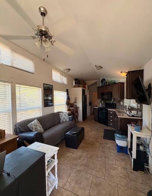 8310 Nelson Way unit 98, Escondido, CA 92026 - photo 4