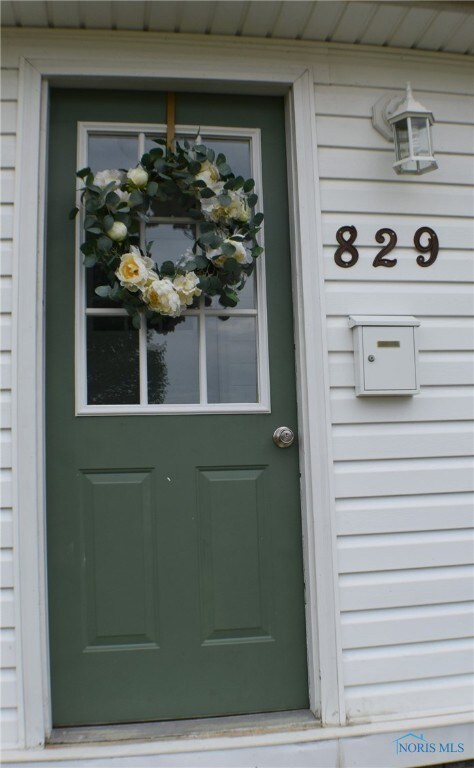 829 W Main St, Woodville, OH 43469 - photo 3