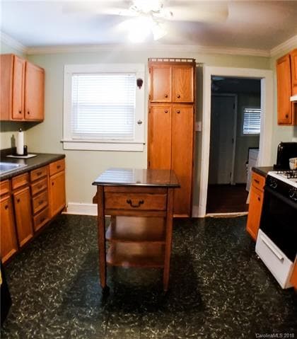 226 Maple St, Statesville, NC 28677 - photo 6