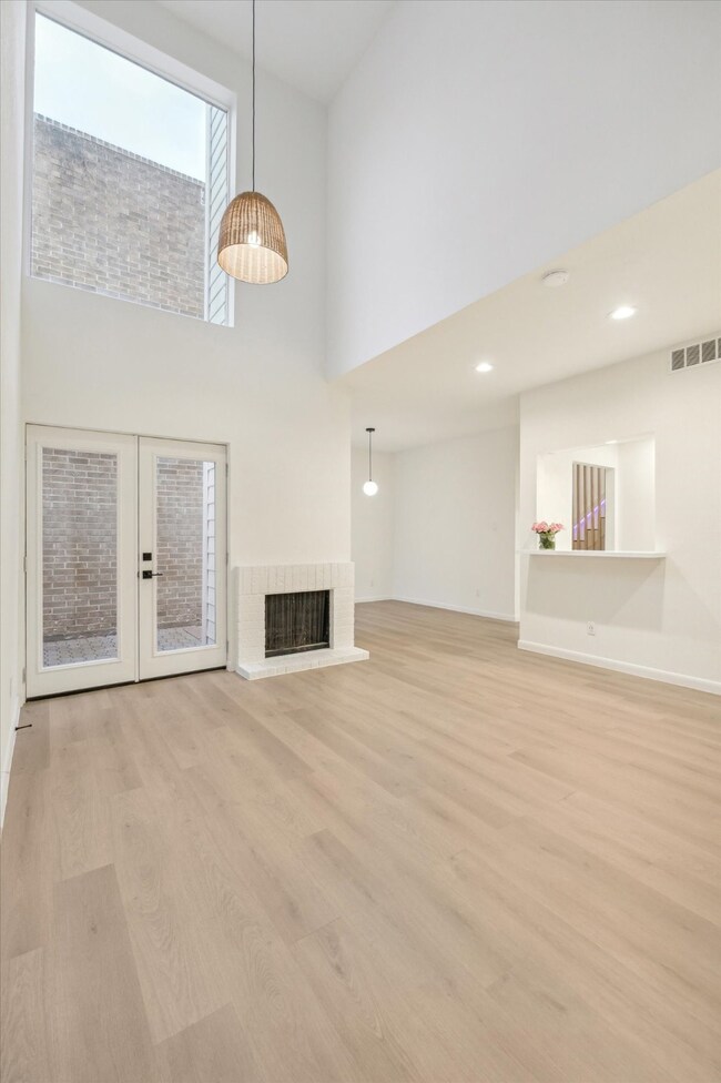 2505 Mandell St, Houston, TX 77006 - photo 3