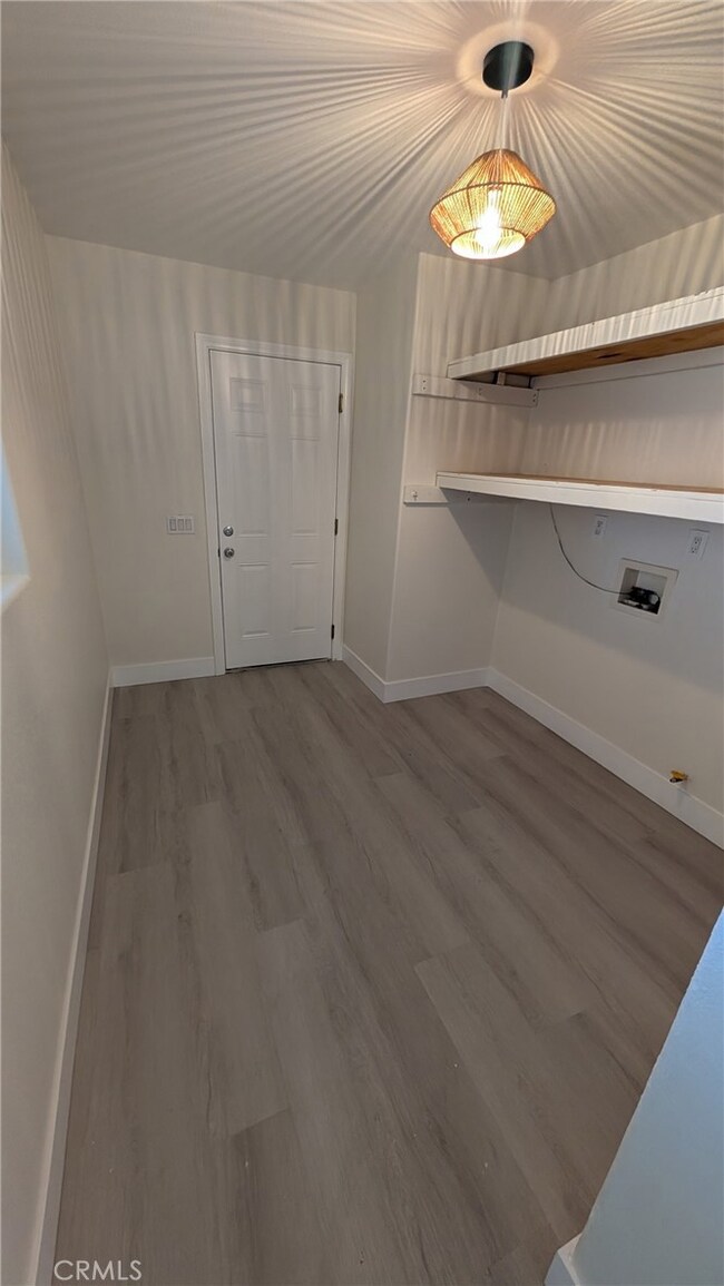 905 W Sumner Ave unit B, Lake Elsinore, CA 92530 - photo 3