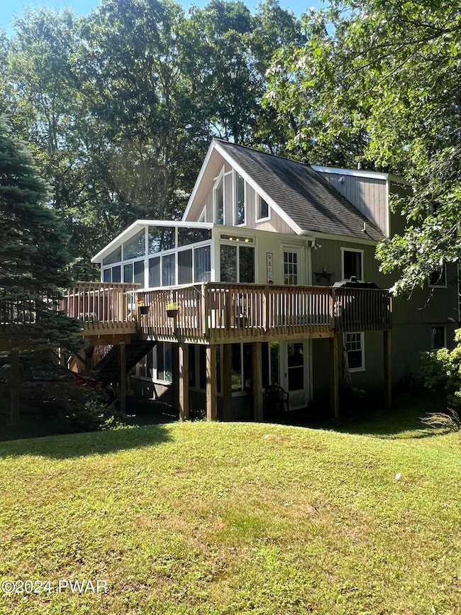 207 Maple Ridge Dr, Hawley, PA 18428 - photo 3