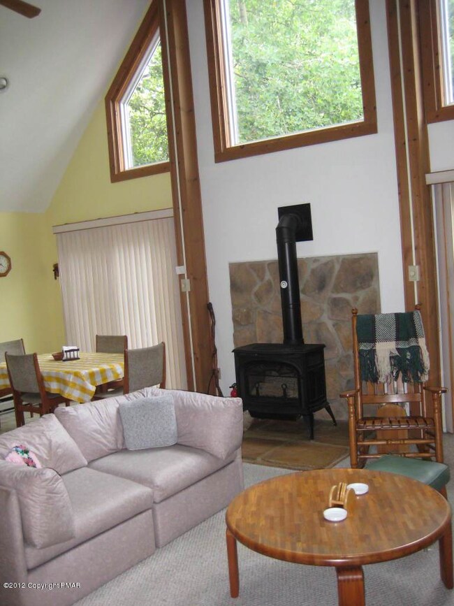 670 Scenic Dr, Albrightsville, PA 18210 - photo 3