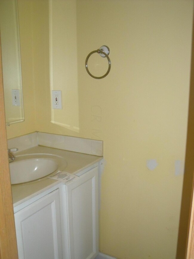 1173 Treehaven Ln, Columbus, OH 43204 - photo 7