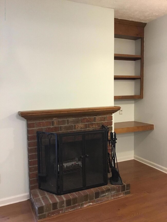 7124 Creekside Dr unit 55, Lansing, MI 48917 - photo 5