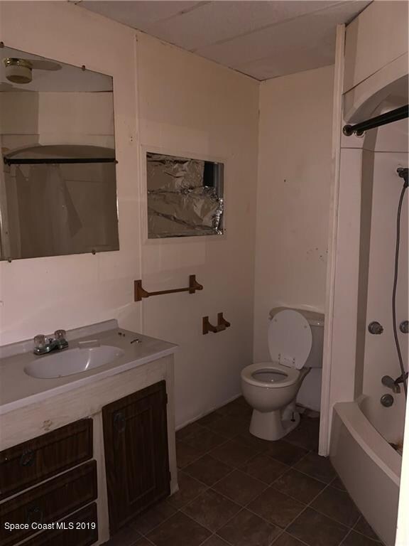 808 Beech Ct, Sebastian, FL 32976 - photo 6