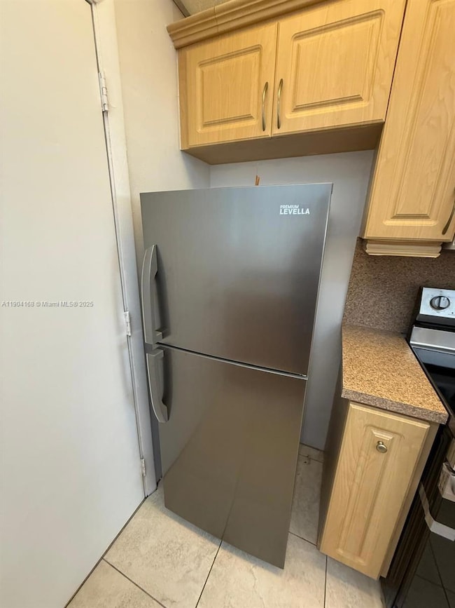 Eastern Shores White House unit 805, North Miami Beach, FL 33160 - photo 4