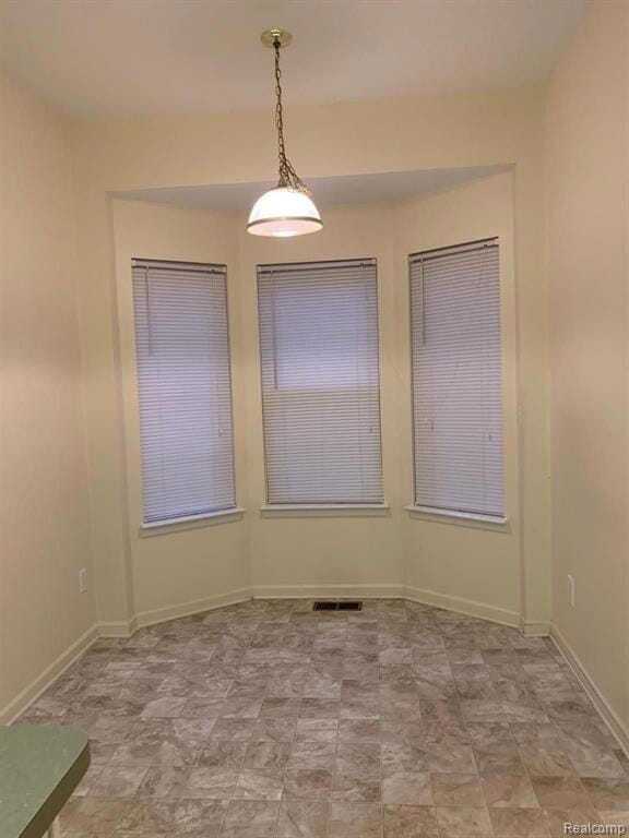 1240 University breakfast nook