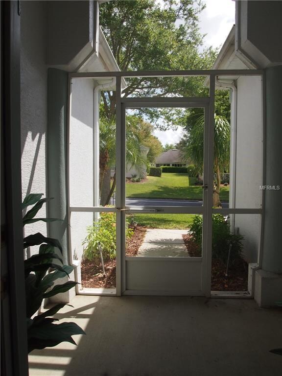 Screened in front entryway