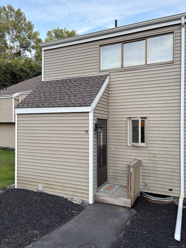 51 Brook St unit 7A, Naugatuck, CT 06770 - photo 2