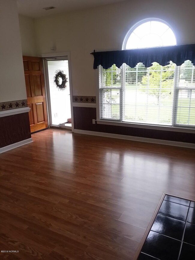 002 LR View 1