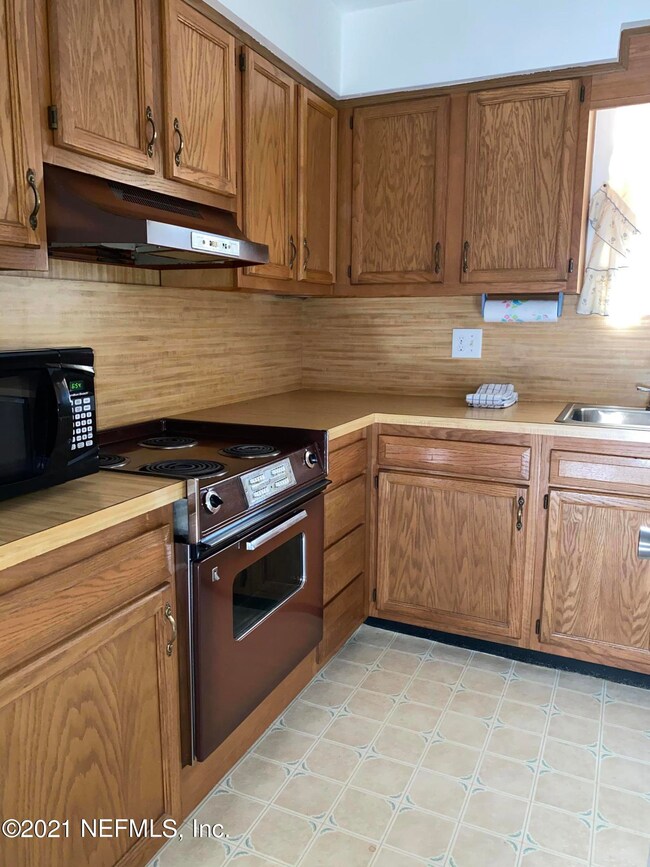 1713 El Camino Rd unit 2, Jacksonville, FL 32216 - photo 4