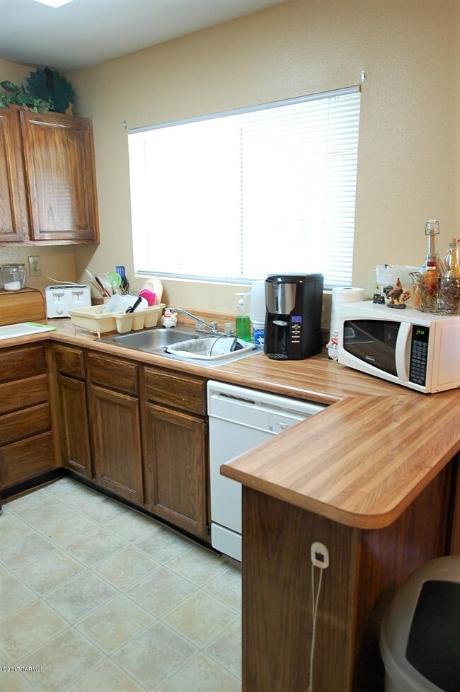 6 Kitchen