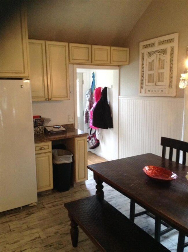 8 Teixeira Ln, East Falmouth, MA 02536 - photo 5