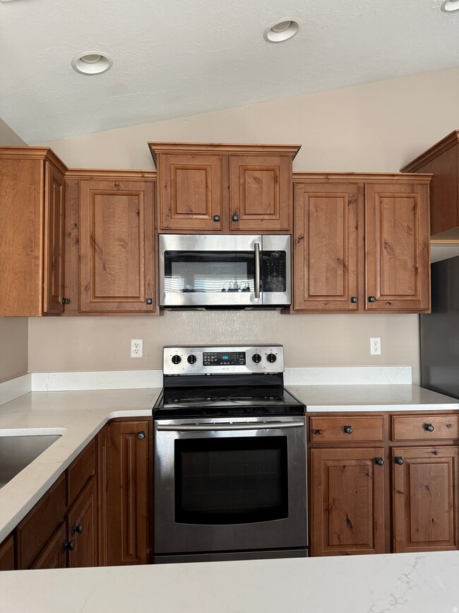 2303 N 300 W, Ogden, UT 84414 - photo 7