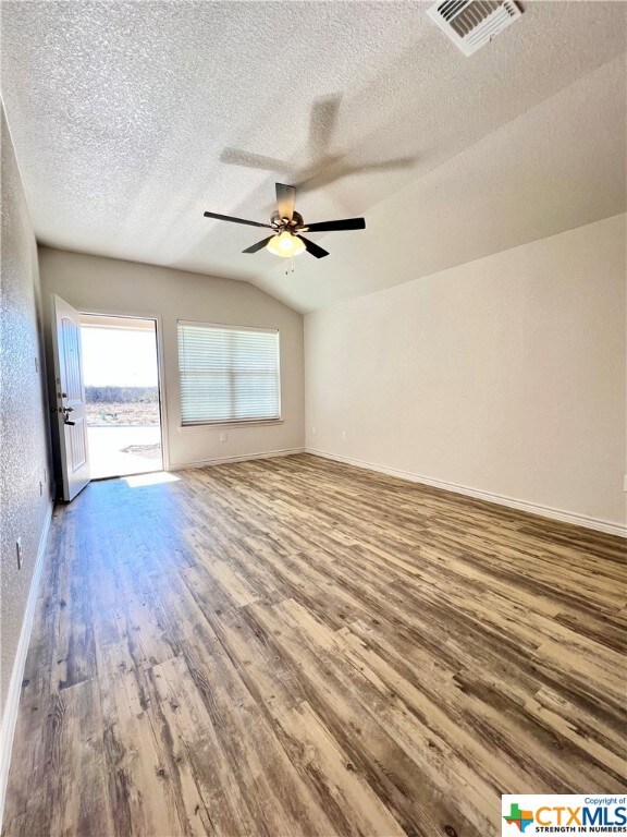 301 Dolphin Dr, Temple, TX 76501 - photo 3