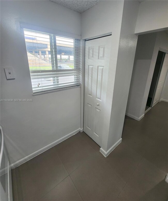 10820 SW 200th Dr unit 168S, Cutler Bay, FL 33157 - photo 5