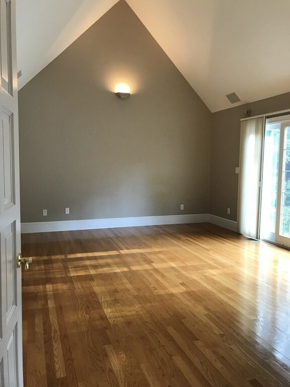 198 Ruggles St, Westborough, MA 01581 - photo 4