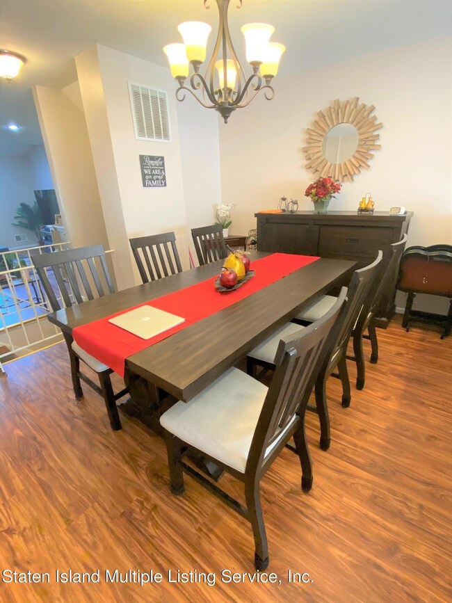 27 Pembrook Loop, Staten Island, NY 10309 - photo 5