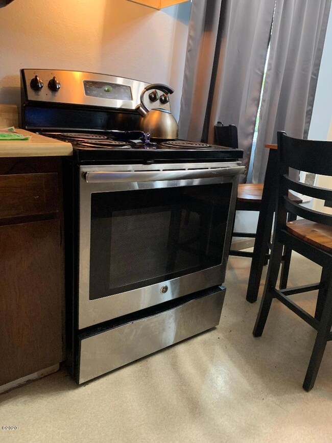 APT 1 STOVE