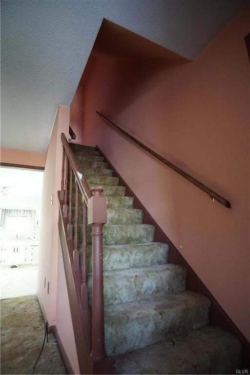 3391 S 2nd St, Whitehall, PA 18052 - photo 6