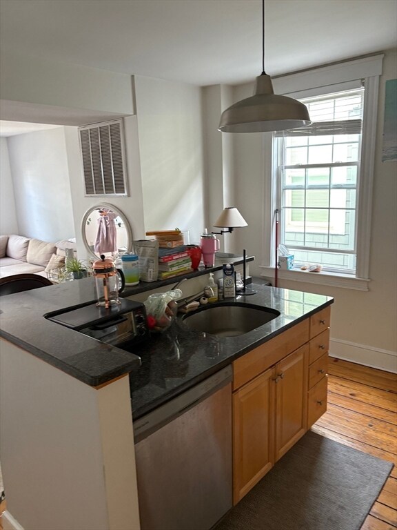 468 E 7th St unit 3, Boston, MA 02127 - photo 4