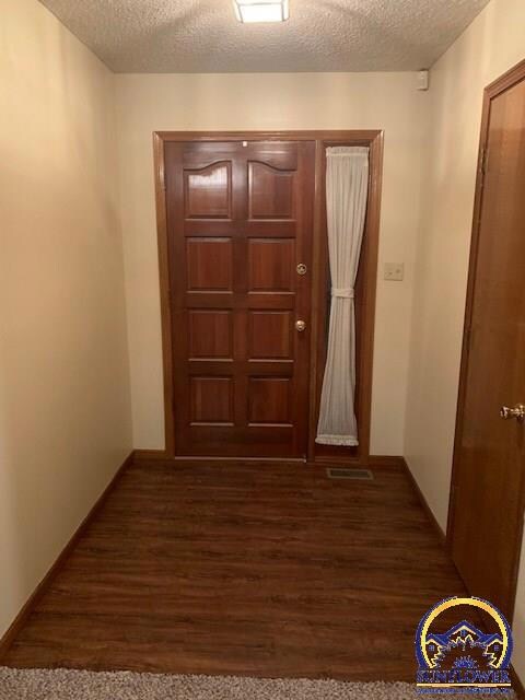 2837 SW Dukeries Rd, Topeka, KS 66614 - photo 4