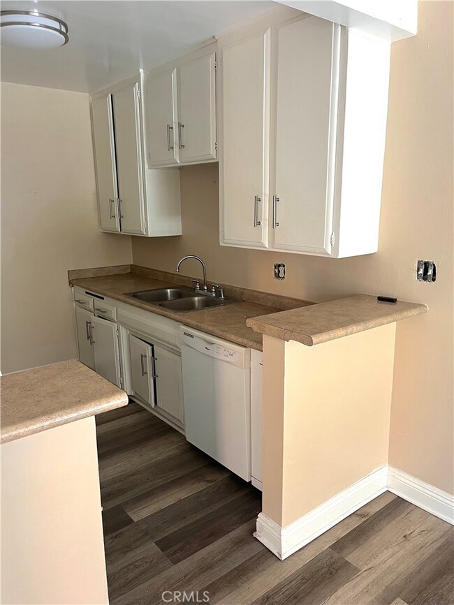 2115 Placentia Ave unit 15, Costa Mesa, CA 92627 - photo 6