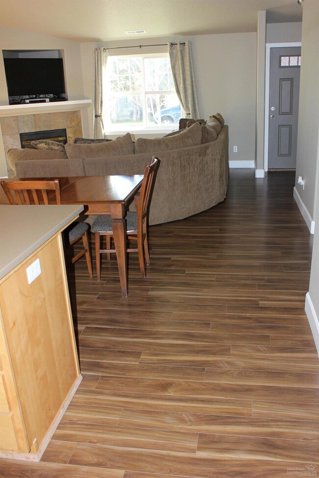 20626 Cherry Tree Ln, Bend, OR 97702 - photo 5