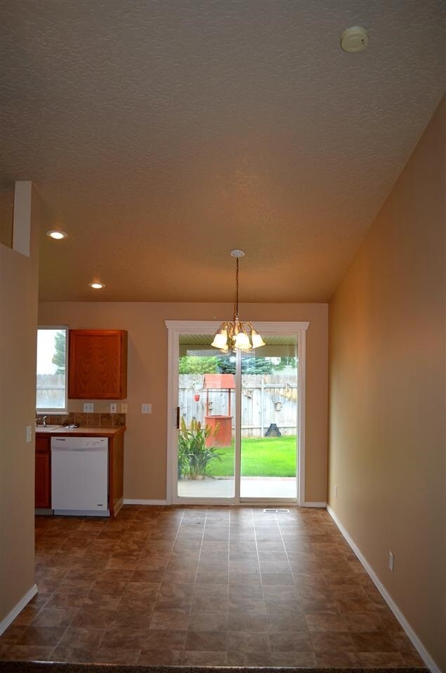 1311 W Hawaii Ave, Nampa, ID 83686 - photo 5