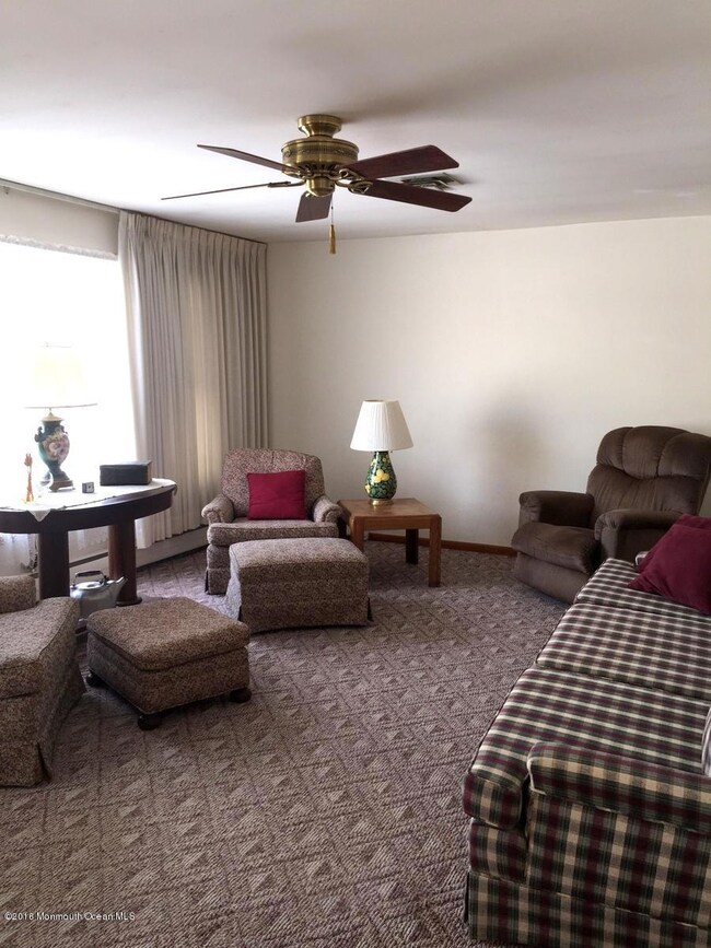 38 Neptune Rd, Toms River, NJ 08753 - photo 5